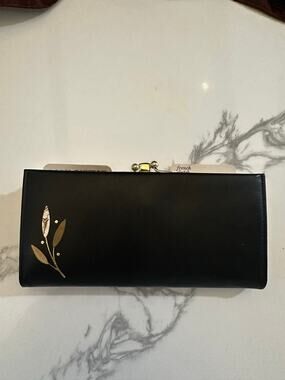 Vintage 1960s Lady Buxton Black Leather French Clutch Wallet Kiss Lock Inserts